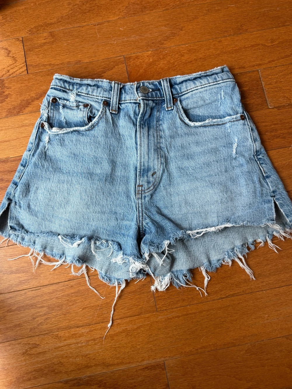 Women’s Light Blue Distressed Denim Shorts A&F